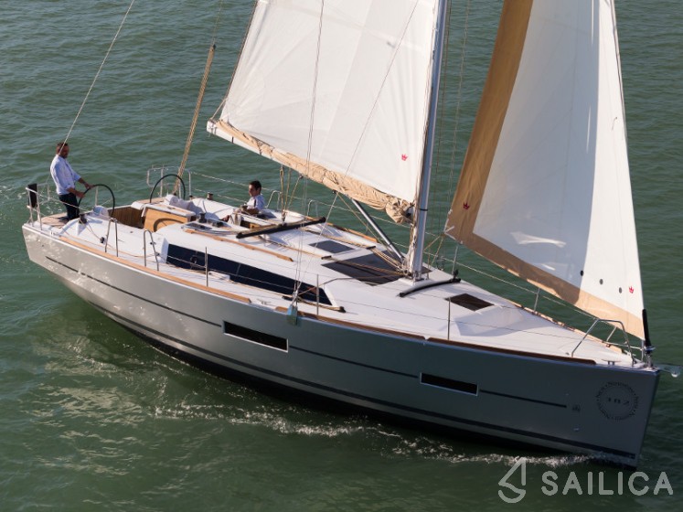 Dufour 382 GL - Yacht Charter Sailica