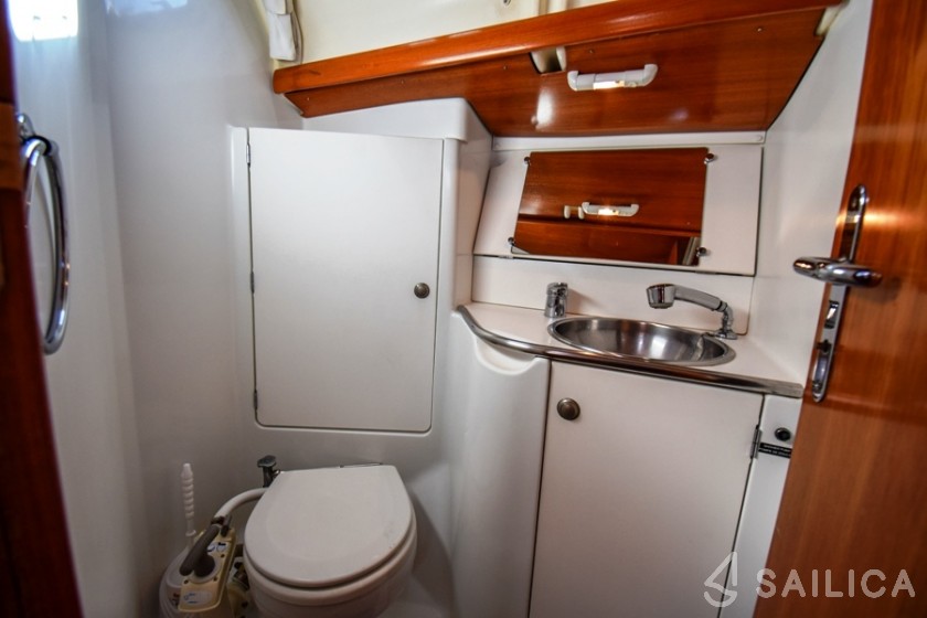 Sun Odyssey 37 - Yacht Charter Sailica
