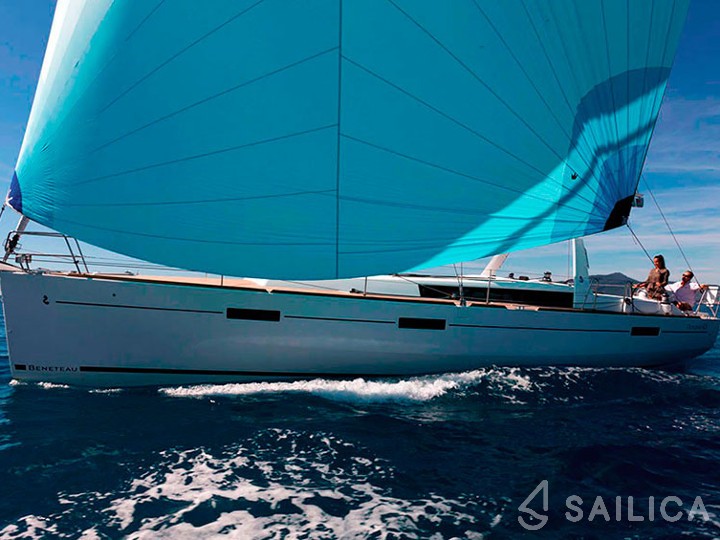 Oceanis 45 - Yacht Charter Sailica
