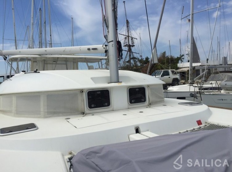Lagoon 380 - Yacht Charter Sailica