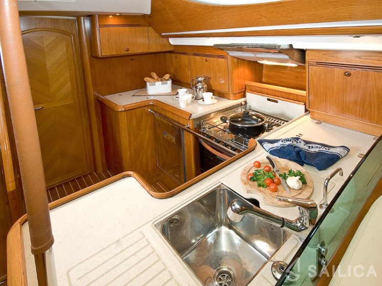 Sun Odyssey 54DS - Yacht Charter Sailica