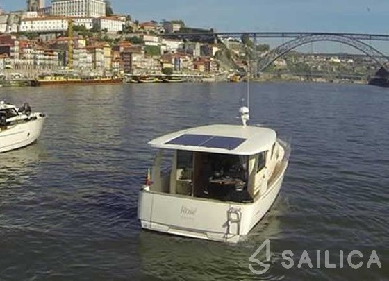 Greenline 33 - Yacht Charter Sailica