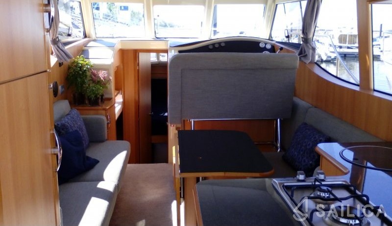 Greenline 33 - Yacht Charter Sailica