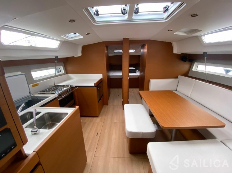 Sun Odyssey 490 - Yacht Charter Sailica