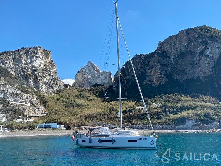 Sun Odyssey 490 - Yacht Charter Sailica
