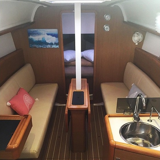 Sun Odyssey 33i - Yacht Charter Sailica