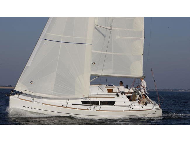 Sun Odyssey 33i - Yacht Charter Sailica