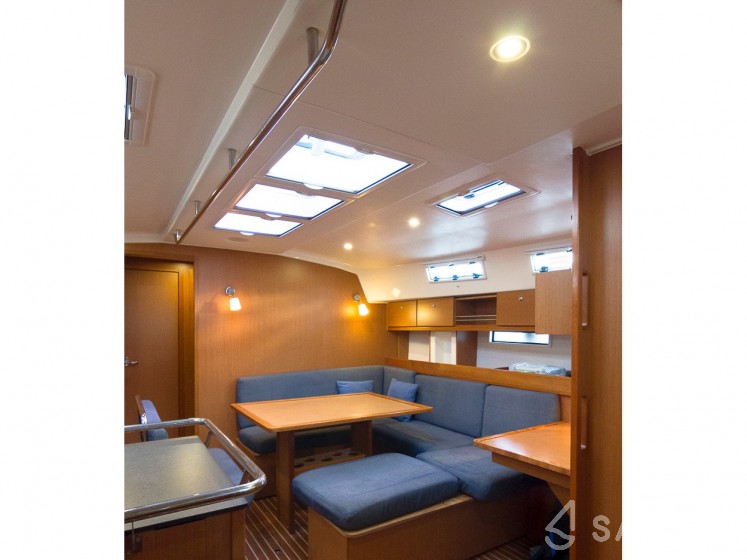 Bavaria 45 Cruiser - Yacht Charter Sailica