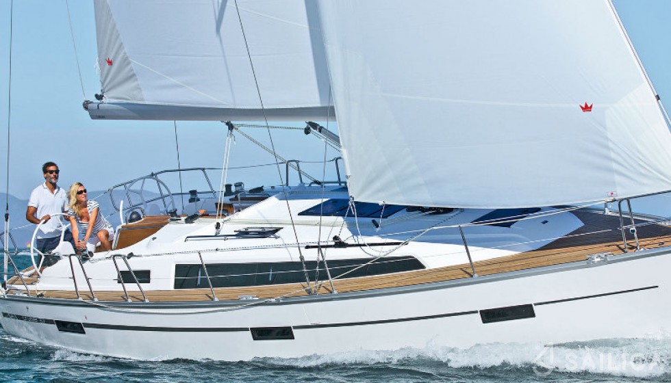Bavaria Cruiser 37 - Yacht Charter Sailica
