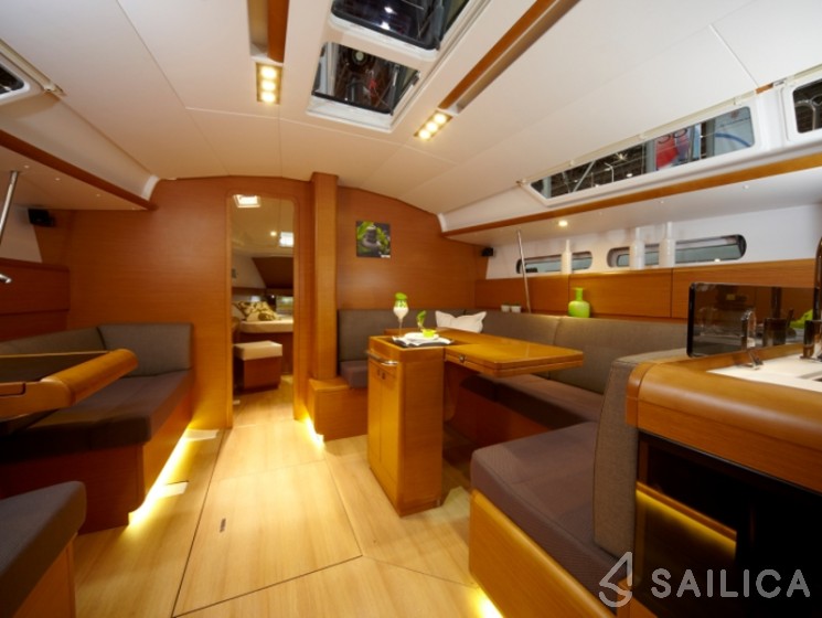 Sun Odyssey 439 - Yacht Charter Sailica