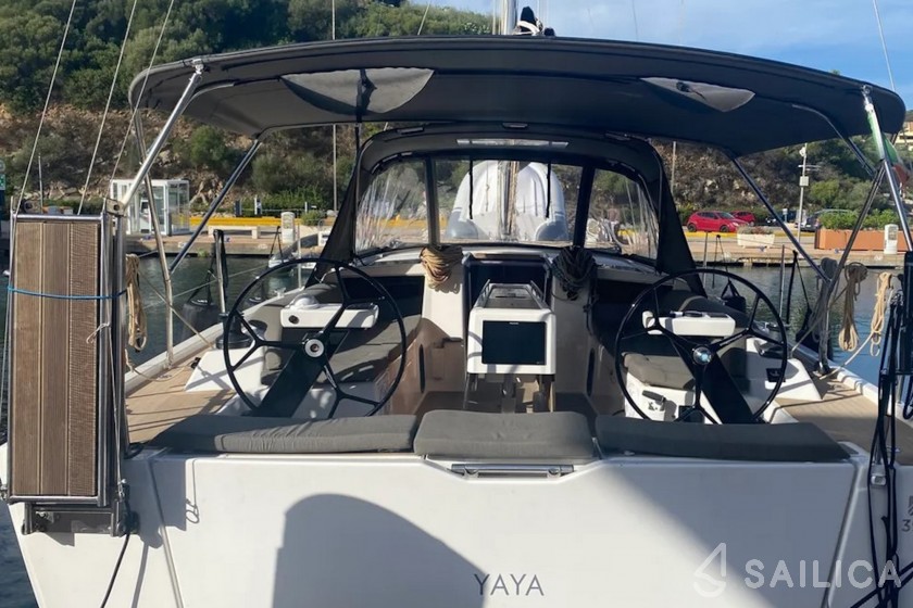 Dufour 390 - Yacht Charter Sailica