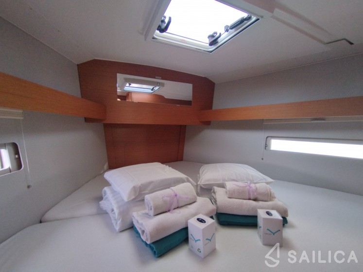 Dufour 390 - Yacht Charter Sailica