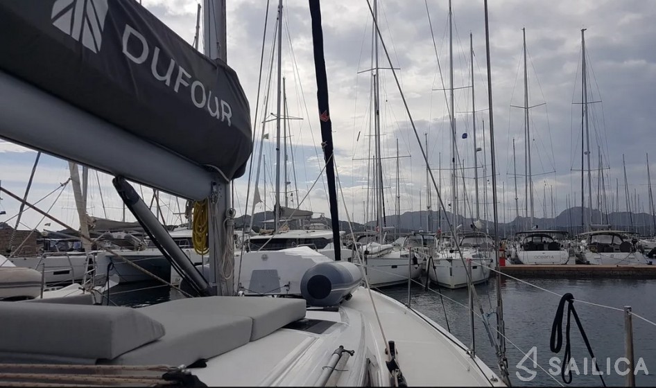 Dufour 430 - Yacht Charter Sailica