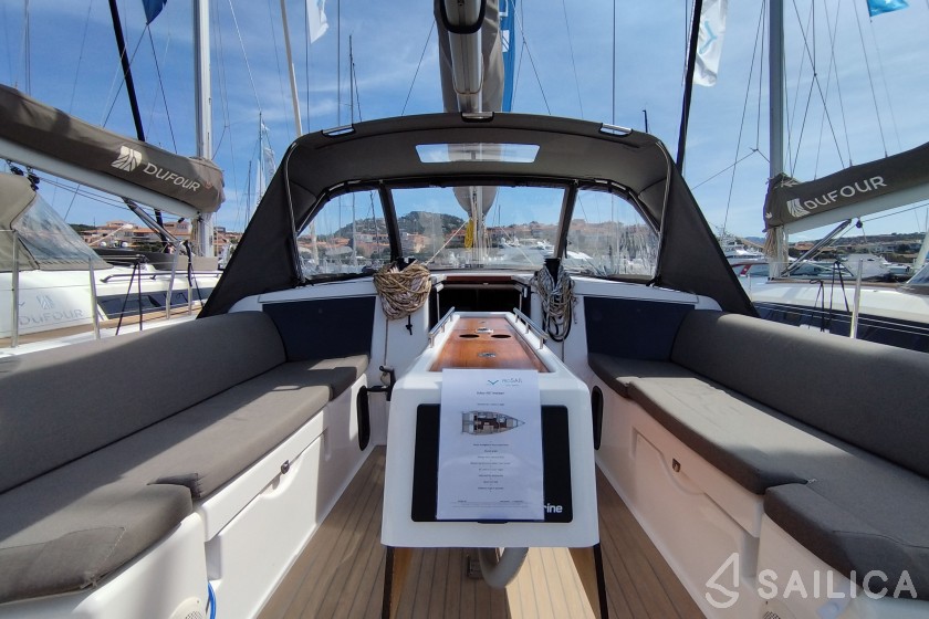 Dufour 430 - Yacht Charter Sailica