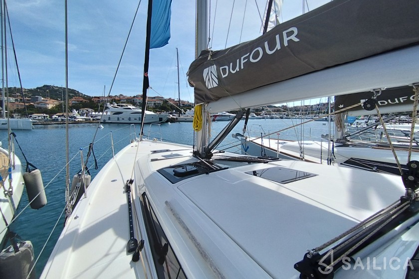 Dufour 430 - Yacht Charter Sailica