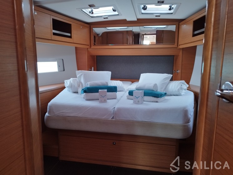 Dufour 470 - Yacht Charter Sailica