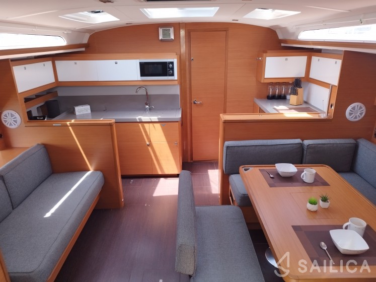 Dufour 470 - Yacht Charter Sailica