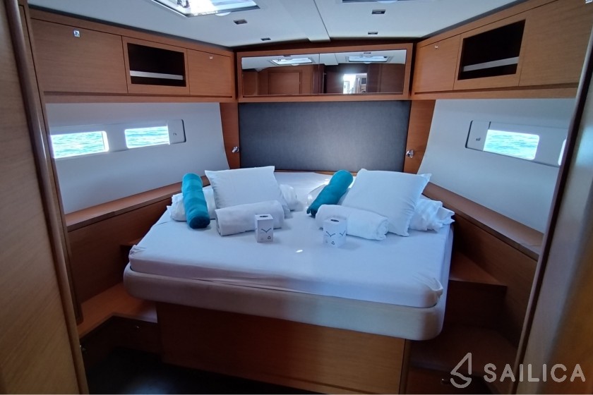 Dufour 530 - Yacht Charter Sailica