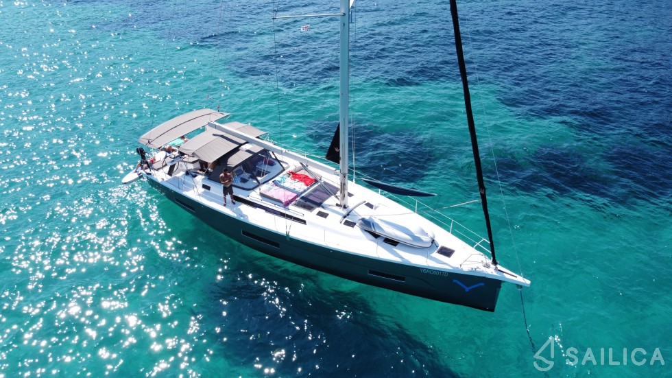 Dufour 530 - Yacht Charter Sailica