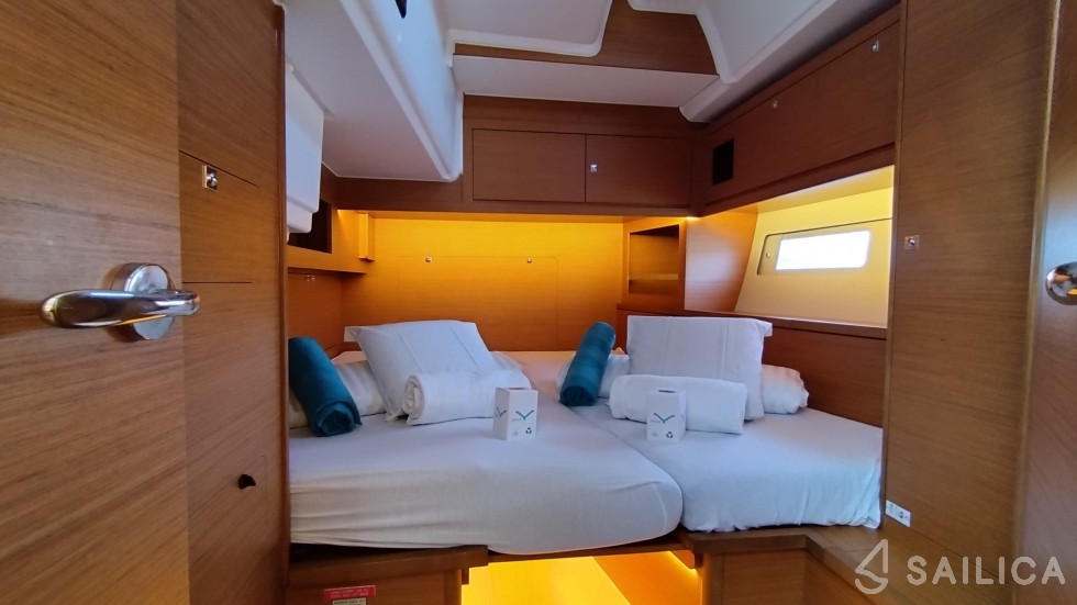 Dufour 530 - Yacht Charter Sailica