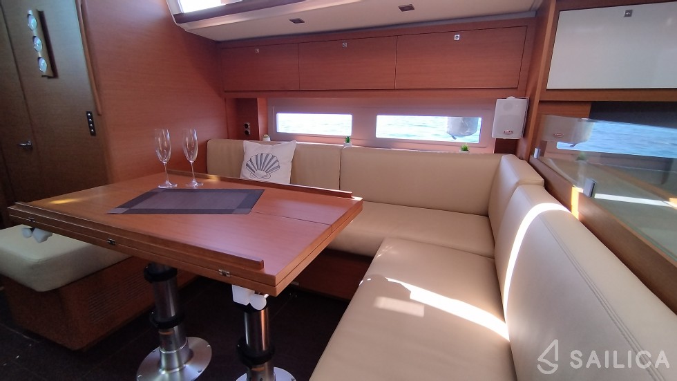 Dufour 530 - Yacht Charter Sailica
