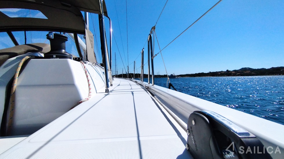Dufour 530 - Yacht Charter Sailica