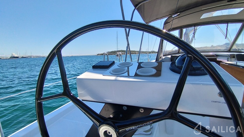 Dufour 530 - Yacht Charter Sailica