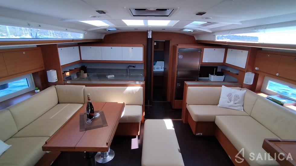 Dufour 530 - Yacht Charter Sailica