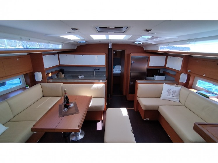 Dufour 530 - Yacht Charter Sailica