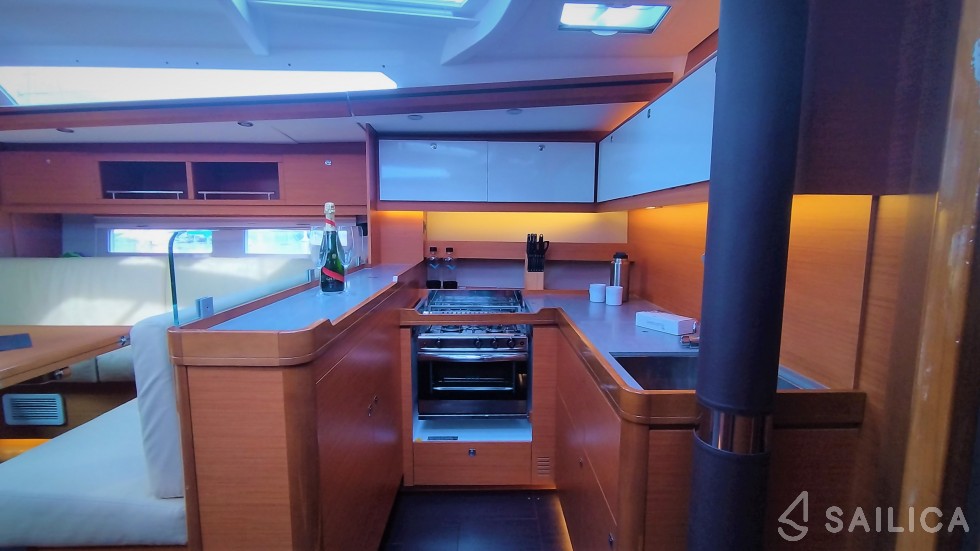 Dufour 56 Exclusive - Yacht Charter Sailica