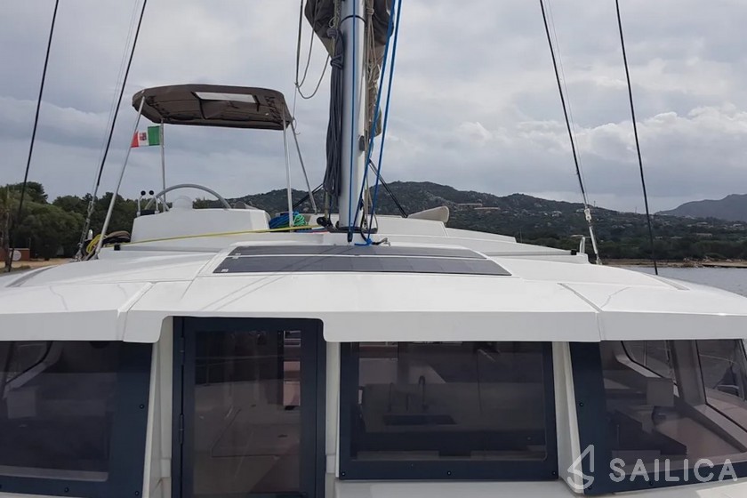 Bali 4.2 - Yacht Charter Sailica