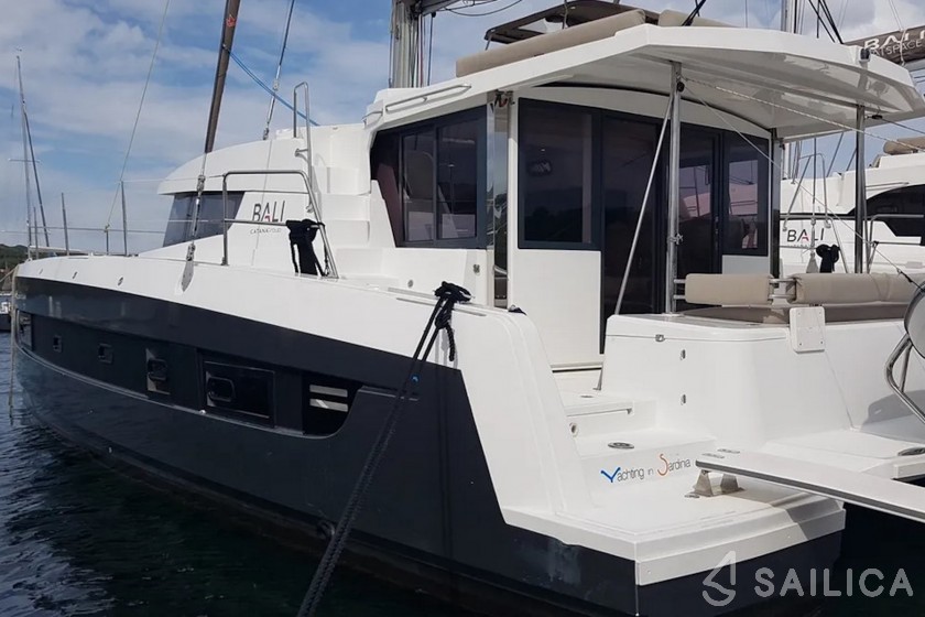 Bali 4.2 - Yacht Charter Sailica