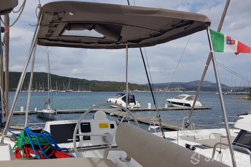 Bali 4.2 - Yacht Charter Sailica