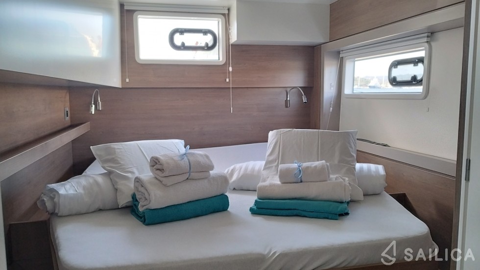 Bali 4.4 - Yacht Charter Sailica