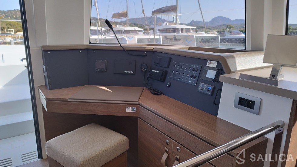 Bali 4.4 - Yacht Charter Sailica