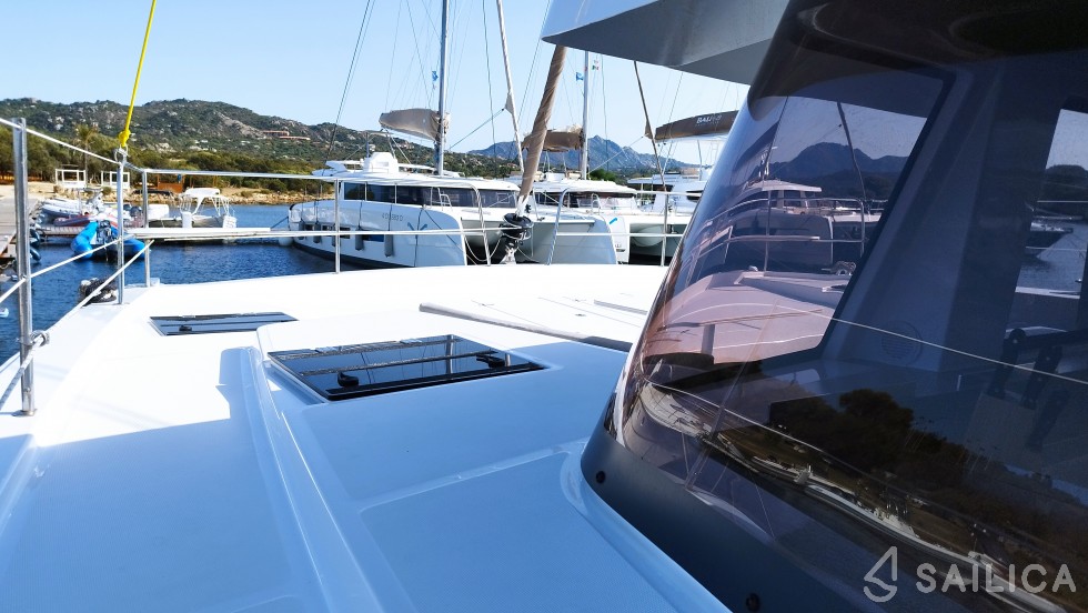 Bali 4.4 - Yacht Charter Sailica