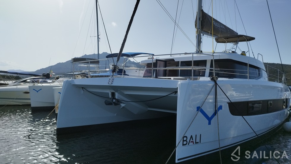 Bali 4.4 - Yacht Charter Sailica