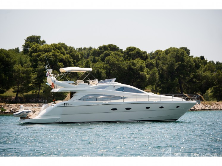 Aicon 56 - Yacht Charter Sailica