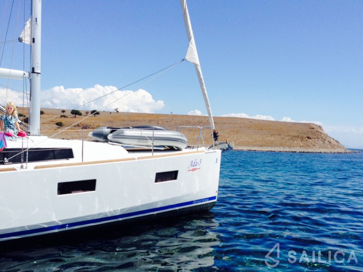 Oceanis 38 - Yacht Charter Sailica