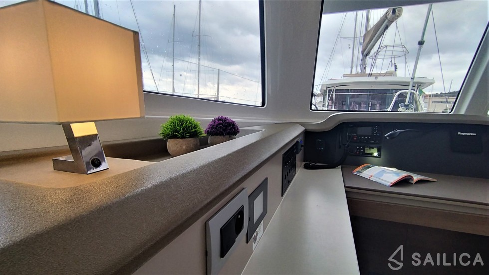 Bali Catspace - Yacht Charter Sailica