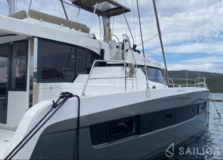 Bali Catspace - Yacht Charter Sailica