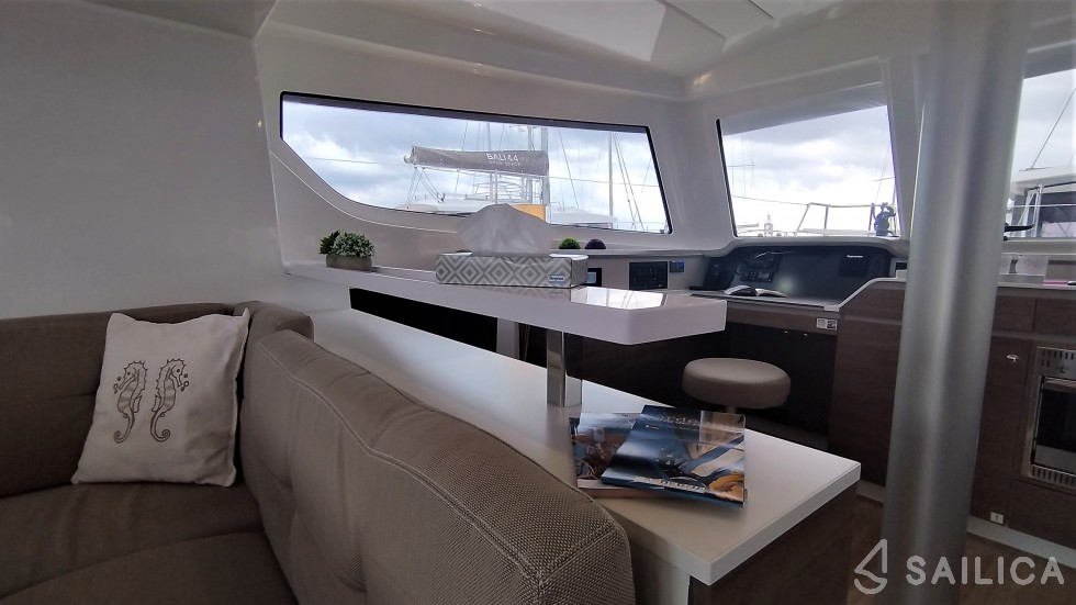 Bali Catspace - Yacht Charter Sailica