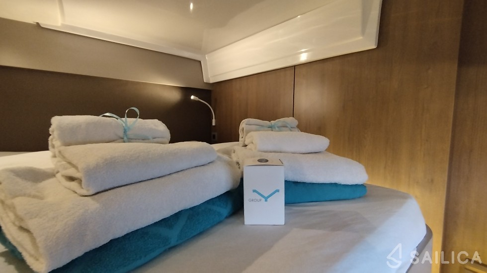 Bali Catspace - Yacht Charter Sailica