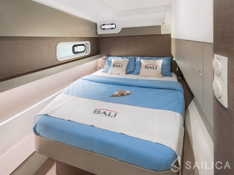 Bali Catspace - Yacht Charter Sailica