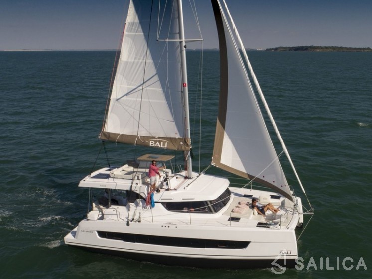 Bali Catspace - Yacht Charter Sailica
