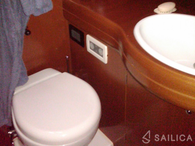 Grand Soleil 45 - Yacht Charter Sailica