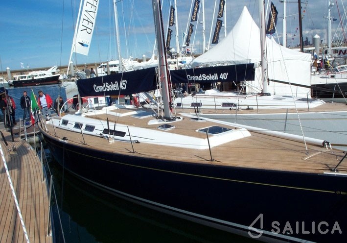 Grand Soleil 45 - Yacht Charter Sailica