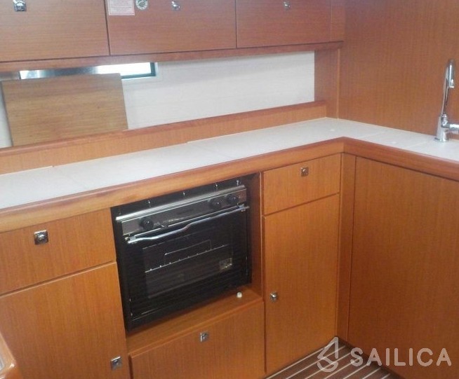Bavaria 51 Cruiser - Yacht Charter Sailica