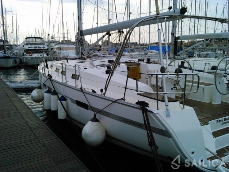 Bavaria 45 Cruiser - Yacht Charter Sailica
