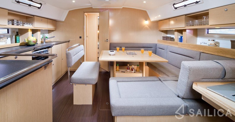 Bavaria 45 Cruiser - Yacht Charter Sailica